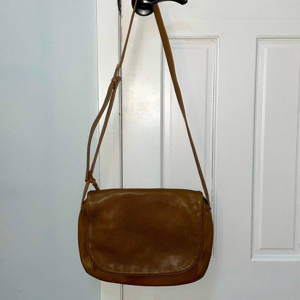 Stone Mountain Crossbody Hobo Leather Bag